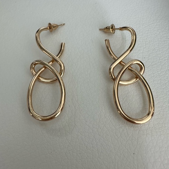 Geometric Fashion Earrings - Picture 5 of 11